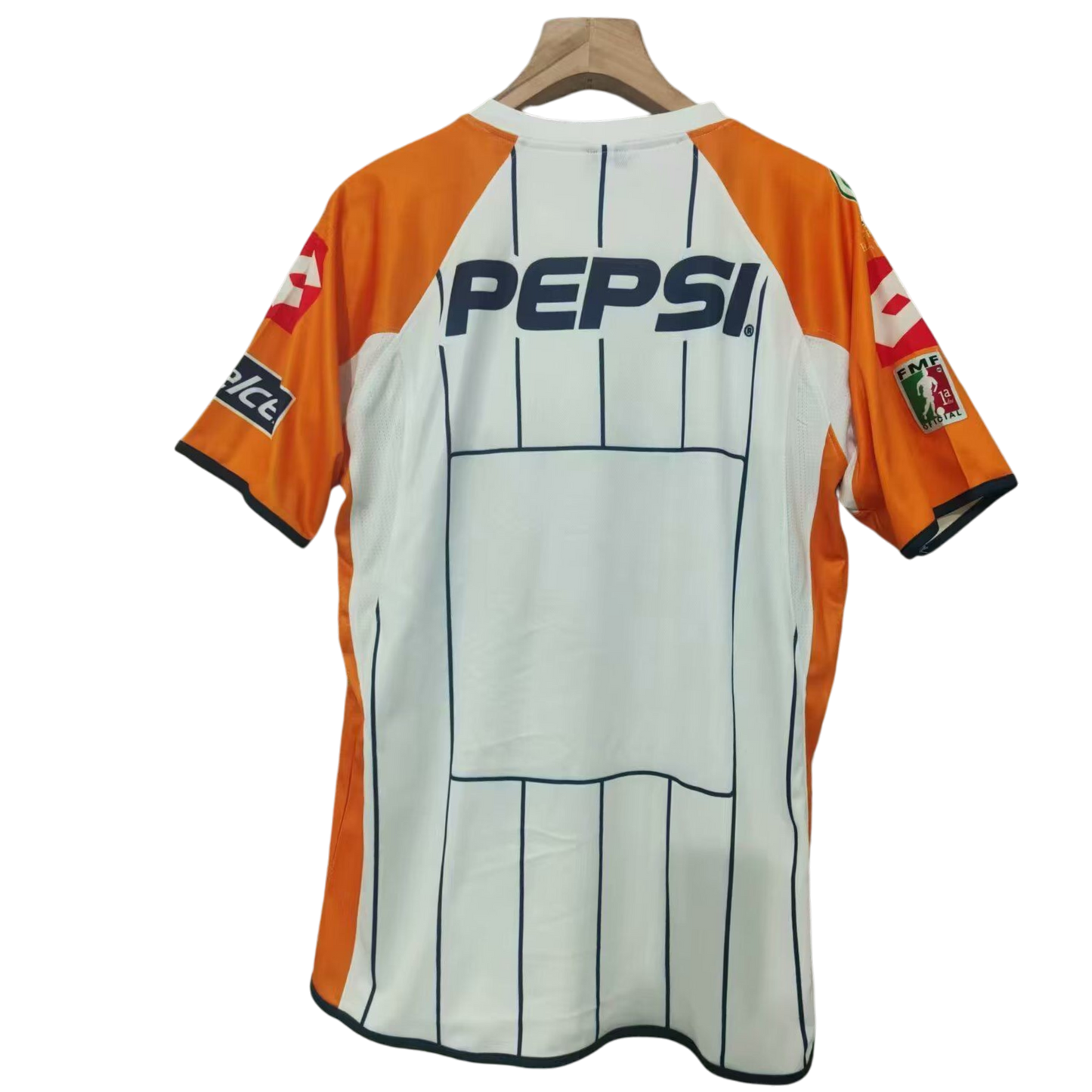 PUMAS 2004/2005 LOCAL