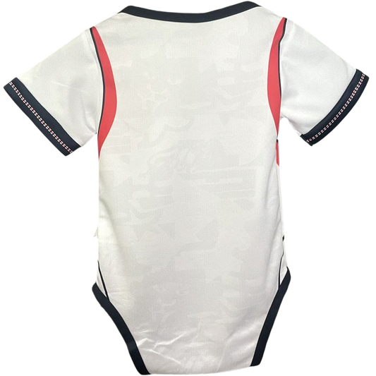 PAÑALERO PARA BEBE INGLATERRA LOCAL 2026