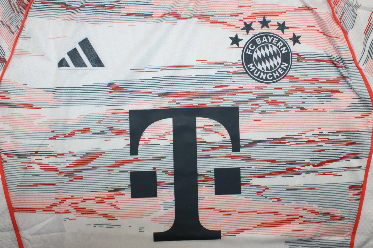 JERSEY BAYERN MUNCHEN VISITA 25/26