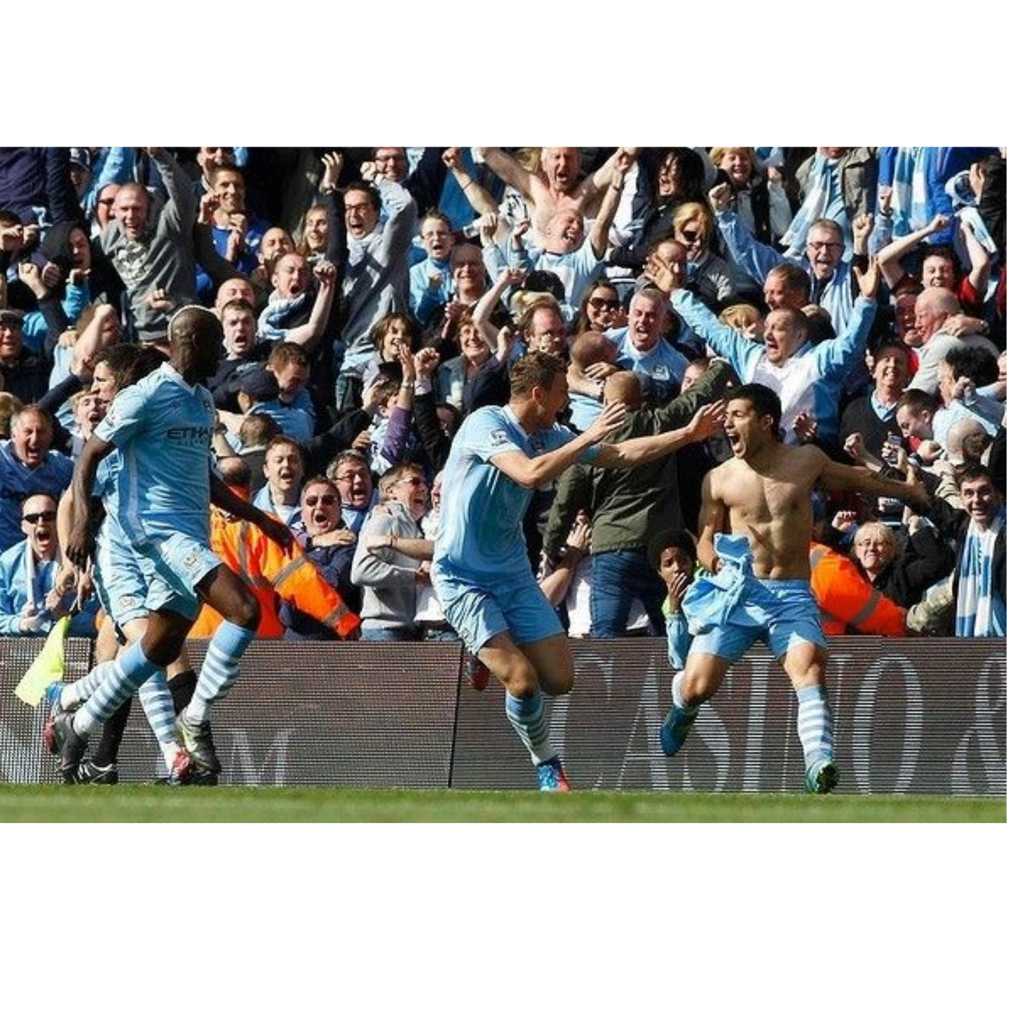 MANCHESTER CITY 2011/2012 LOCAL
